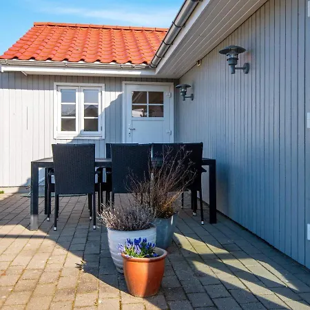 Holiday home V Xvii